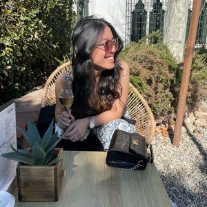 Meet your Posher, Kimberly